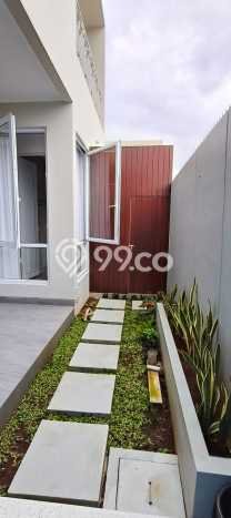 Dijual Rumah Premium dengan Fasilitas Sekitar Lengkap di Semarang Barat, Semarang Dijual Rumah Premium dengan Fasilitas Sekitar Lengkap di Semarang Barat, Semarang
