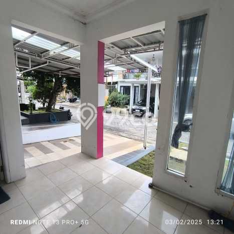 Disewakan! Rumah 2 Kamar Tidur &
1 Kamar Mandi di Sambiroto, Semarang Disewakan! Rumah 2 Kamar Tidur &
1 Kamar Mandi di Sambiroto, Semarang
