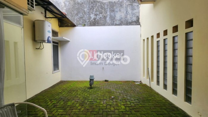 Rumah Strategis Minimalis Lb 180m2 di Semarang Selatan, Semarang Rumah Strategis Minimalis Lb 180m2 di Semarang Selatan, Semarang