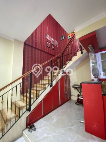 Rumah Strategis Modern Lb 190m2 di BSD, Tangerang Selatan Rumah Strategis Modern Lb 190m2 di BSD, Tangerang Selatan