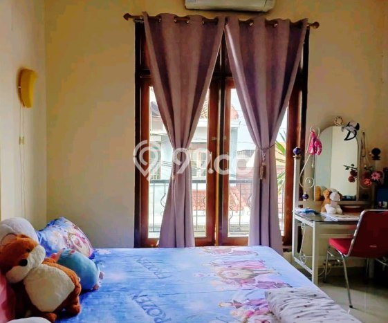 Jual Rumah Bagus Siap Huni LB 310m2 di Banyumanik, Semarang Jual Rumah Bagus Siap Huni LB 310m2 di Banyumanik, Semarang