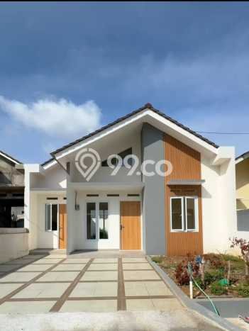 Rumah Modern Cantik 2 KT Bisa Langsung Pindah di Mijen Rumah Modern Cantik 2 KT Bisa Langsung Pindah di Mijen