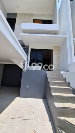 Jual Rumah Bagus Siap Huni LB 72m2 di Banyumanik, Semarang Jual Rumah Bagus Siap Huni LB 72m2 di Banyumanik, Semarang
