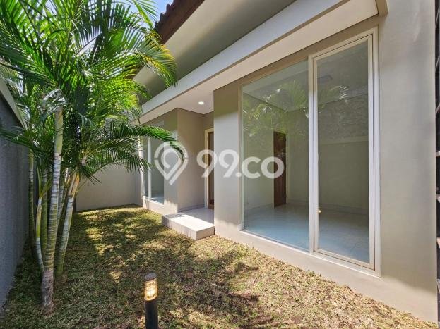 Rumah Luxury Modern Tanpa Renovasi di Candi Golf Semarang Rumah Luxury Modern Tanpa Renovasi di Candi Golf Semarang
