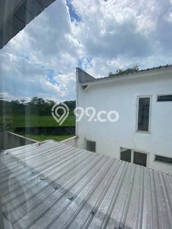 Rumah Luas Asri 2 KT Siap Pakai di Ungaran Semarang Rumah Luas Asri 2 KT Siap Pakai di Ungaran Semarang