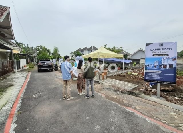 Dijual Cepat Rumah Minimalis & Modern LB 37m2 di Sambiroto Dijual Cepat Rumah Minimalis & Modern LB 37m2 di Sambiroto
