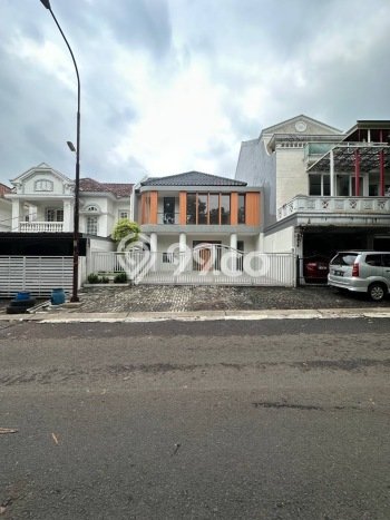 Hunian Super Elit dengan Akses Paling Strategis di Legenda Wisata, Bogor Hunian Super Elit dengan Akses Paling Strategis di Legenda Wisata, Bogor