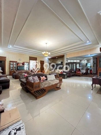 For Sale! Premium House LT 1650m2 Desain Elegan di Jatikarya For Sale! Premium House LT 1650m2 Desain Elegan di Jatikarya