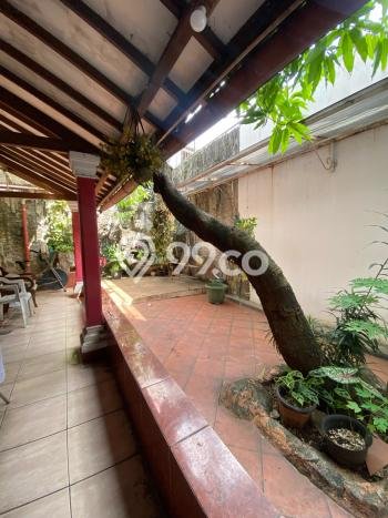 Rumah Elit Modern Siap Huni di Halim Perdana Kusuma Jakarta Timur Rumah Elit Modern Siap Huni di Halim Perdana Kusuma Jakarta Timur