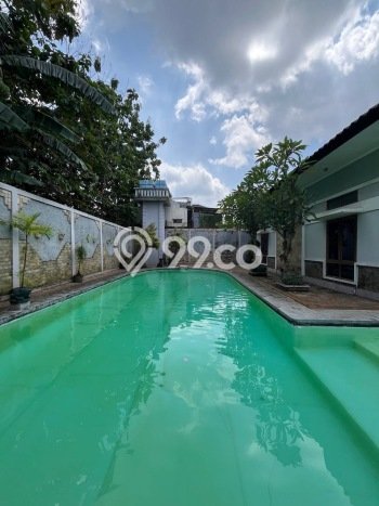 For Sale! Premium House LT 1650m2 Desain Elegan di Jatikarya For Sale! Premium House LT 1650m2 Desain Elegan di Jatikarya