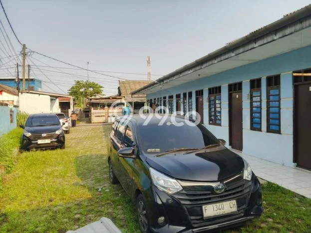 Rumah Kost Dijual di Cibinong, Bogor dengan 28 Kamar Tidur, 28 Kamar Mandi Rumah Kost Dijual di Cibinong, Bogor dengan 28 Kamar Tidur, 28 Kamar Mandi