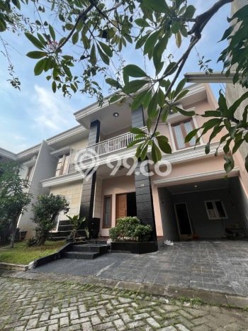 Hunian Mewah LB 250m2 Siap Huni Desain Elegan di Cibubur, Depok Hunian Mewah LB 250m2 Siap Huni Desain Elegan di Cibubur, Depok