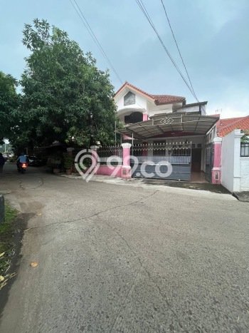 Jual Rumah Luas Elegan Dengan View Eksklusif di Halim Perdana Kusuma, Jakarta Timur Jual Rumah Luas Elegan Dengan View Eksklusif di Halim Perdana Kusuma, Jakarta Timur