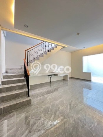 For Sale! Premium House LT 200m2 Desain Modern di Kota Wisata For Sale! Premium House LT 200m2 Desain Modern di Kota Wisata