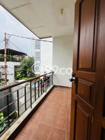 Ready to Use! Premium House LT 300m2 Desain Elegan di Lebak Bulus Ready to Use! Premium House LT 300m2 Desain Elegan di Lebak Bulus