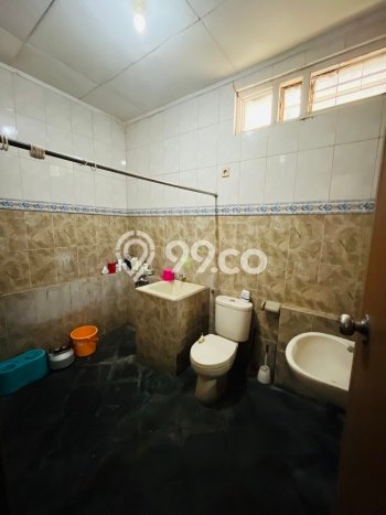 Ready to Use! Premium House LT 300m2 Desain Elegan di Lebak Bulus Ready to Use! Premium House LT 300m2 Desain Elegan di Lebak Bulus