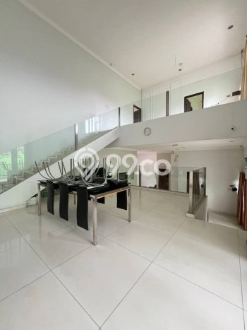 Rumah Mewah LB 800m2 Siap Huni Desain Elegan di Kota Wisata, Bogor Rumah Mewah LB 800m2 Siap Huni Desain Elegan di Kota Wisata, Bogor