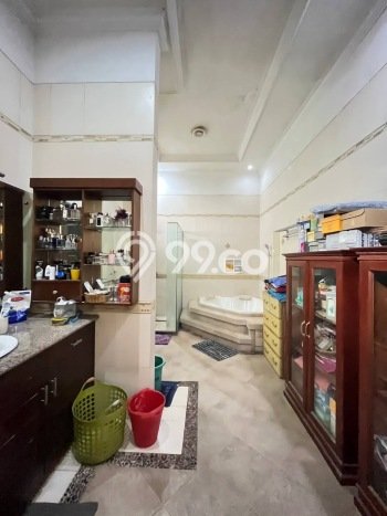 For Sale! Premium House LT 1650m2 Desain Elegan di Jatikarya For Sale! Premium House LT 1650m2 Desain Elegan di Jatikarya