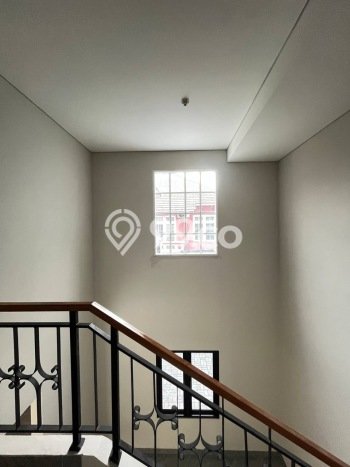 For Sale! Premium House LT 200m2 Desain Modern di Kota Wisata For Sale! Premium House LT 200m2 Desain Modern di Kota Wisata
