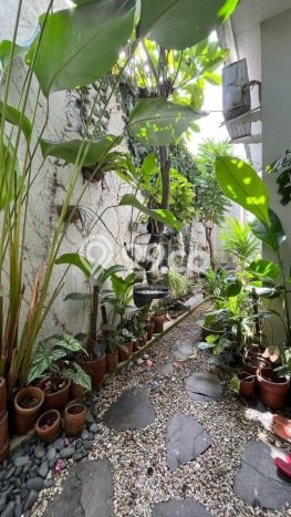 Rumah Elit Modern Tanpa Renovasi di Kota Wisata Bogor Rumah Elit Modern Tanpa Renovasi di Kota Wisata Bogor