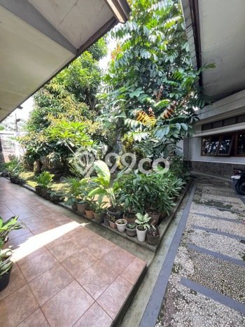 For Sale! Premium House LT 1650m2 Desain Elegan di Jatikarya For Sale! Premium House LT 1650m2 Desain Elegan di Jatikarya