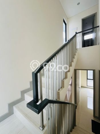 Siap Huni Rumah Mewah 4 Kamar di Cakung Dekat ke Mana Pun Siap Huni Rumah Mewah 4 Kamar di Cakung Dekat ke Mana Pun
