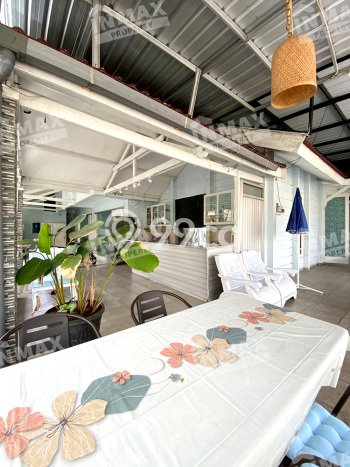 Rumah Modern 8 Kamar LT 314m2 di Araya Rumah Modern 8 Kamar LT 314m2 di Araya