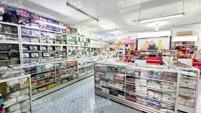 FOR SALE! Ruko di Lowokwaru Malang, LT 2400m2, LB 400m2 FOR SALE! Ruko di Lowokwaru Malang, LT 2400m2, LB 400m2
