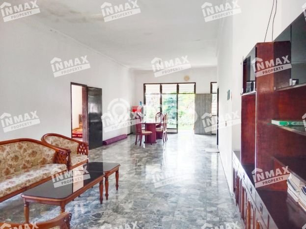 Lokasi terbaik! Rumah siap huni disewakan di Prigen LB 400m2 Lokasi terbaik! Rumah siap huni disewakan di Prigen LB 400m2