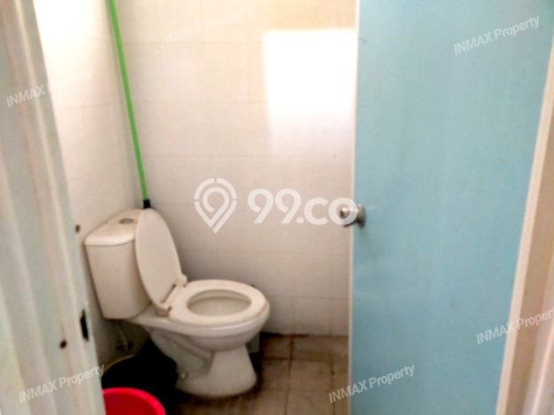 Unit Ruko Dijual di Malang LT 66m2 & LB 100m2 Unit Ruko Dijual di Malang LT 66m2 & LB 100m2