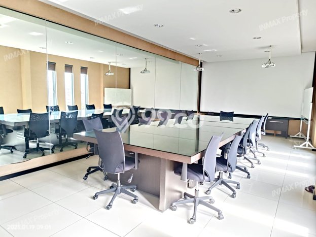 Area Ramai! Ruko Dijual di Klojen untuk Bisnis Luas Bangunan 564m2 Area Ramai! Ruko Dijual di Klojen untuk Bisnis Luas Bangunan 564m2