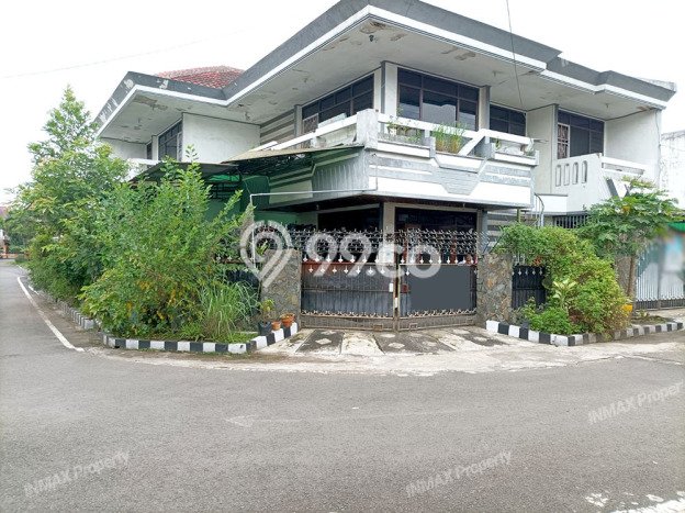 Rumah Modern Minimalis 6 Kamar Bisa Langsung Pindah di Sukun Rumah Modern Minimalis 6 Kamar Bisa Langsung Pindah di Sukun