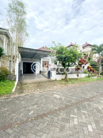 Rumah Elit Modern Siap Huni di Araya Malang Rumah Elit Modern Siap Huni di Araya Malang