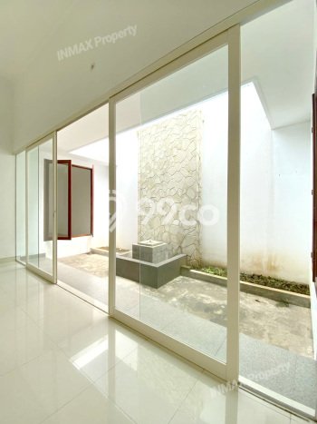 Rumah Elit Modern Siap Huni di Araya Malang Rumah Elit Modern Siap Huni di Araya Malang