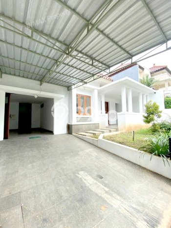 Rumah Elit Modern Siap Huni di Araya Malang Rumah Elit Modern Siap Huni di Araya Malang