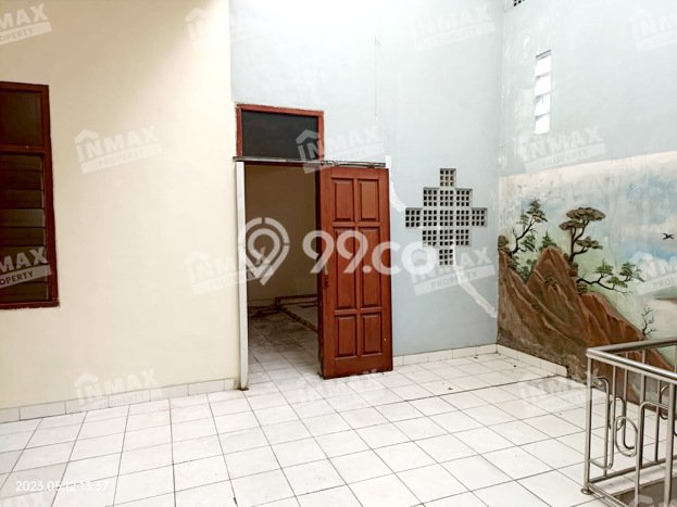 Unit Gudang Paling Strategis di Singosari Malang dengan LB 1300m2 Unit Gudang Paling Strategis di Singosari Malang dengan LB 1300m2