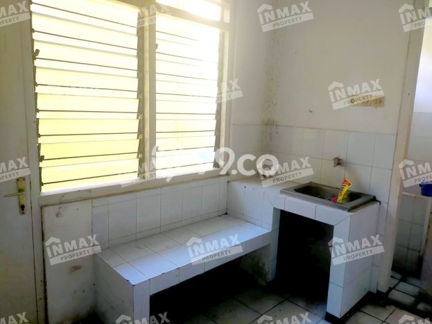 Ruko Disewa di Malang dengan LB 390m2 Area Komersial Ramai Ruko Disewa di Malang dengan LB 390m2 Area Komersial Ramai