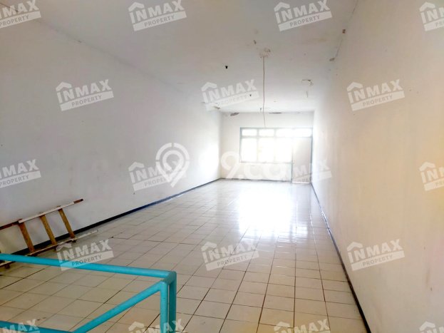 Ruko Disewa di Malang dengan LB 390m2 Area Komersial Ramai Ruko Disewa di Malang dengan LB 390m2 Area Komersial Ramai