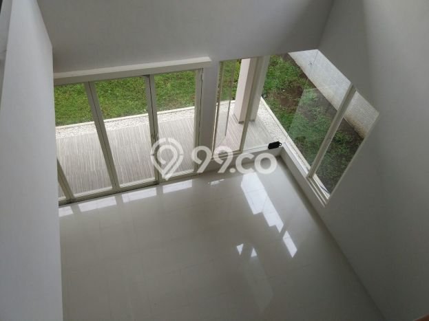 Rumah Elit Modern Tanpa Renovasi di Araya Malang Rumah Elit Modern Tanpa Renovasi di Araya Malang