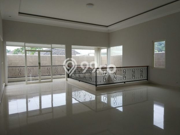 Rumah Elit Modern Tanpa Renovasi di Araya Malang Rumah Elit Modern Tanpa Renovasi di Araya Malang