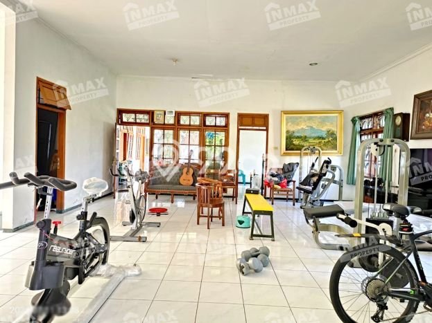 For Sale! Luxury House LT 447m2 Desain Modern di Araya For Sale! Luxury House LT 447m2 Desain Modern di Araya