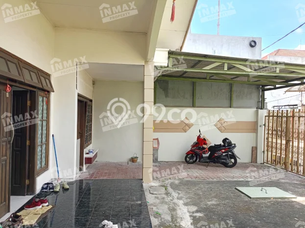 Jual Rumah Luas Elegan Dengan View Eksklusif di Darmo Permai, Surabaya Jual Rumah Luas Elegan Dengan View Eksklusif di Darmo Permai, Surabaya