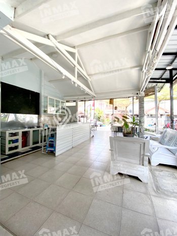 Rumah Modern 8 Kamar LT 314m2 di Araya Rumah Modern 8 Kamar LT 314m2 di Araya