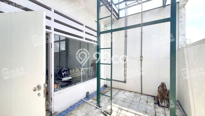 Ruko Disewa di Malang dengan LB 165m2 Area Komersial Ramai Ruko Disewa di Malang dengan LB 165m2 Area Komersial Ramai