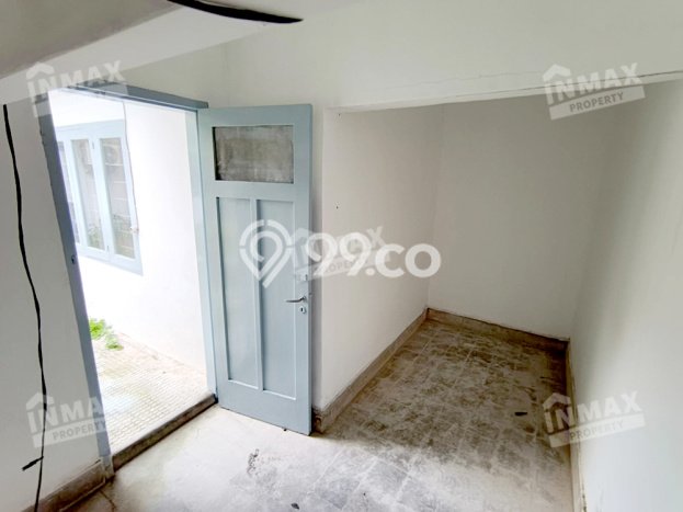 Rumah Bagus Siap Huni Di Klojen Luas 267m2 Lokasi Strategis Rumah Bagus Siap Huni Di Klojen Luas 267m2 Lokasi Strategis