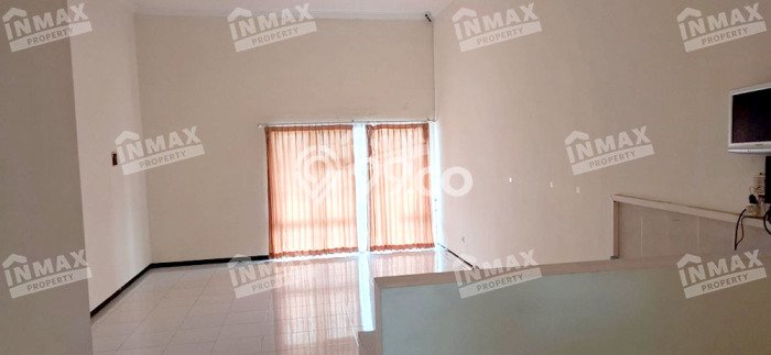 Ruko Dijual di Malang LT 51m2 & LB 100m2 Lokasi Terbaik! Ruko Dijual di Malang LT 51m2 & LB 100m2 Lokasi Terbaik!