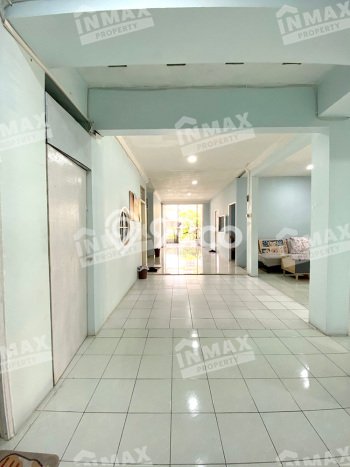 Rumah Modern 8 Kamar LT 314m2 di Araya Rumah Modern 8 Kamar LT 314m2 di Araya