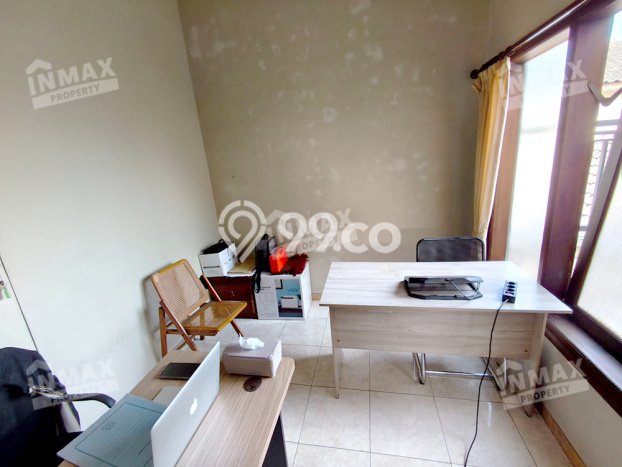Dijual Kost Strategis di Klojen, Malang 0 KT, 11 KM, Luas Bangunan 500m2 Dijual Kost Strategis di Klojen, Malang 0 KT, 11 KM, Luas Bangunan 500m2