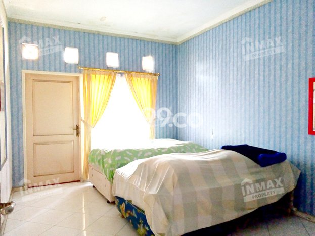 Ready to Use! Luxury House LT 260m2 Desain Elegan di Griya Shanta Ready to Use! Luxury House LT 260m2 Desain Elegan di Griya Shanta