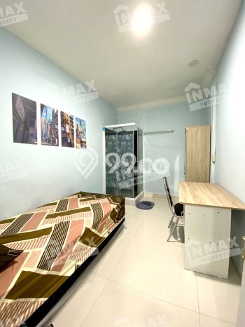 Rumah Modern 8 Kamar LT 314m2 di Araya Rumah Modern 8 Kamar LT 314m2 di Araya